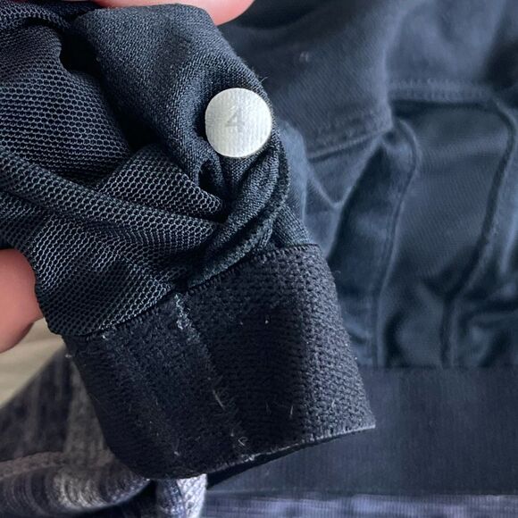 Lululemon Scoop Neck Tank in Black Stripes Galore/Black - Picture 9 of 10